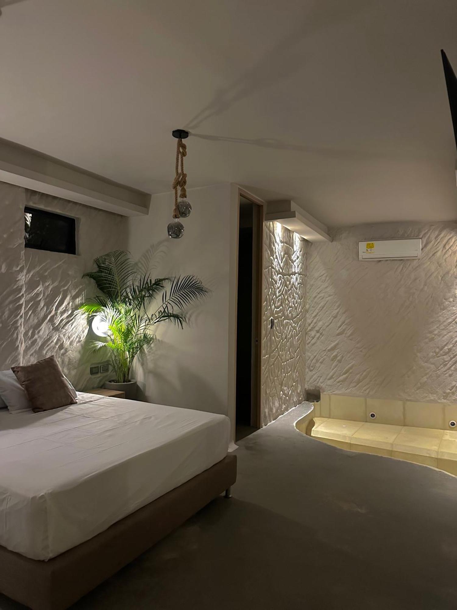 Hotel Bali At Poblado Medellin Exterior photo